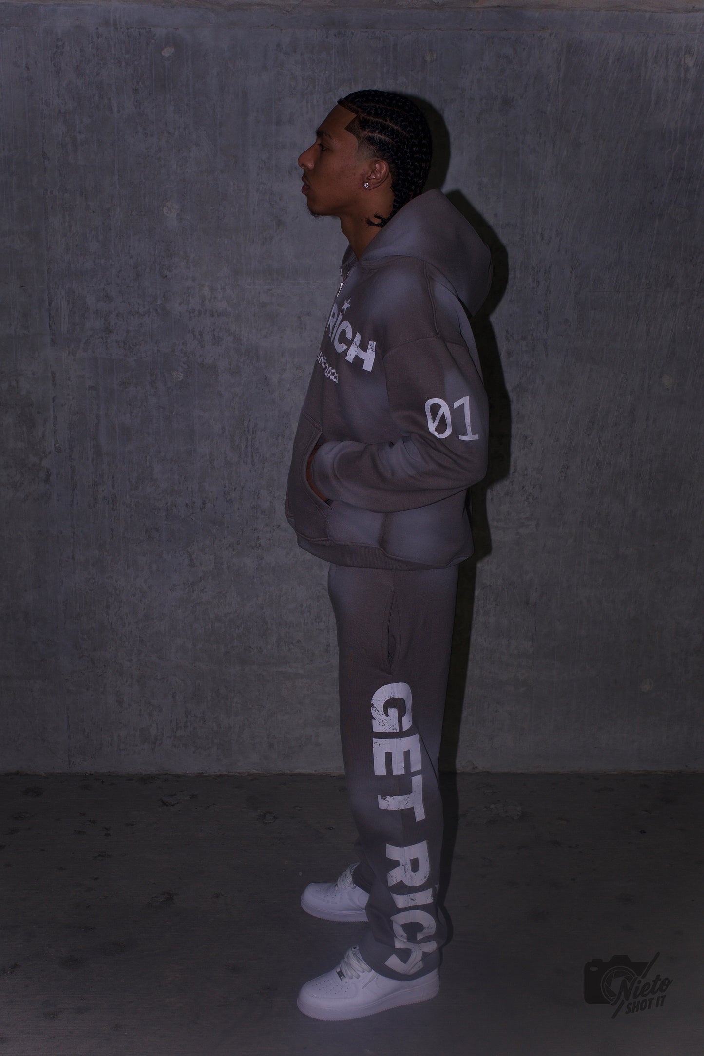 Grey “Tunnel Vision” Set